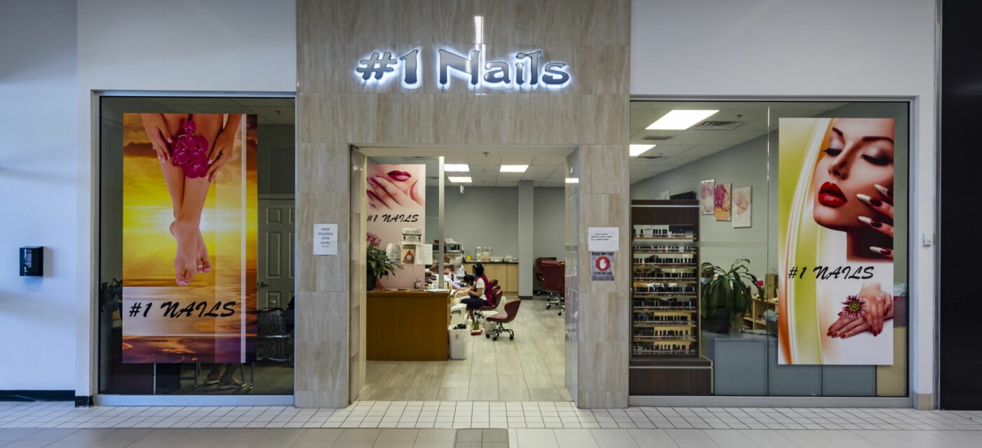 nail salon in the mall