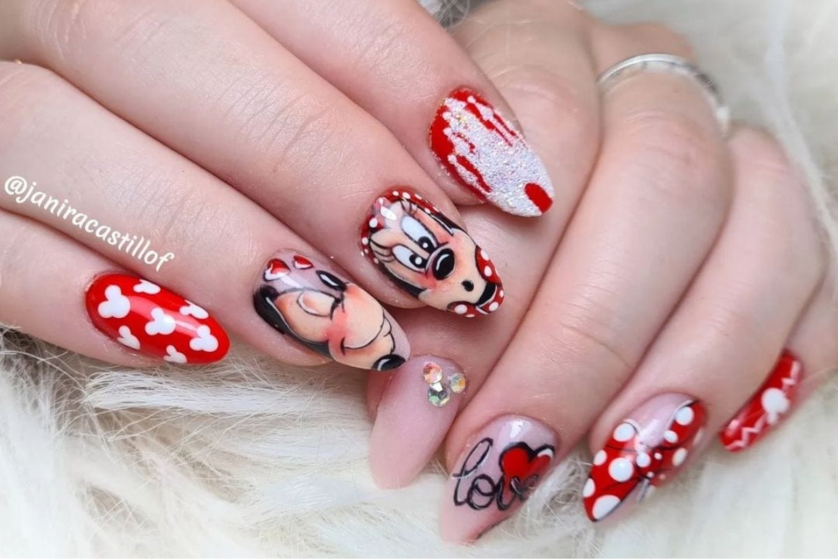 15 Mickey Minnie Mouse Nail Ideas For A Magical Manicure Scratch