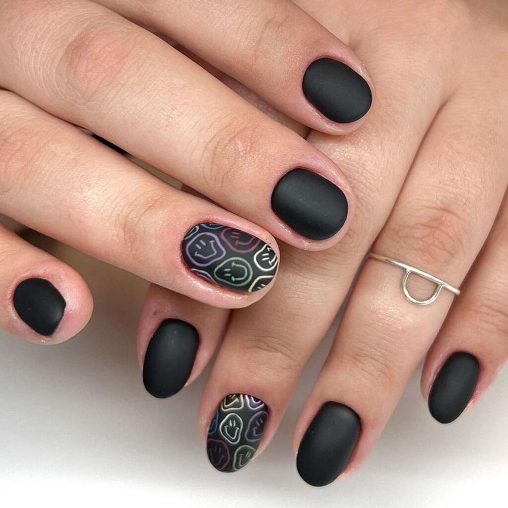 short black nail designs