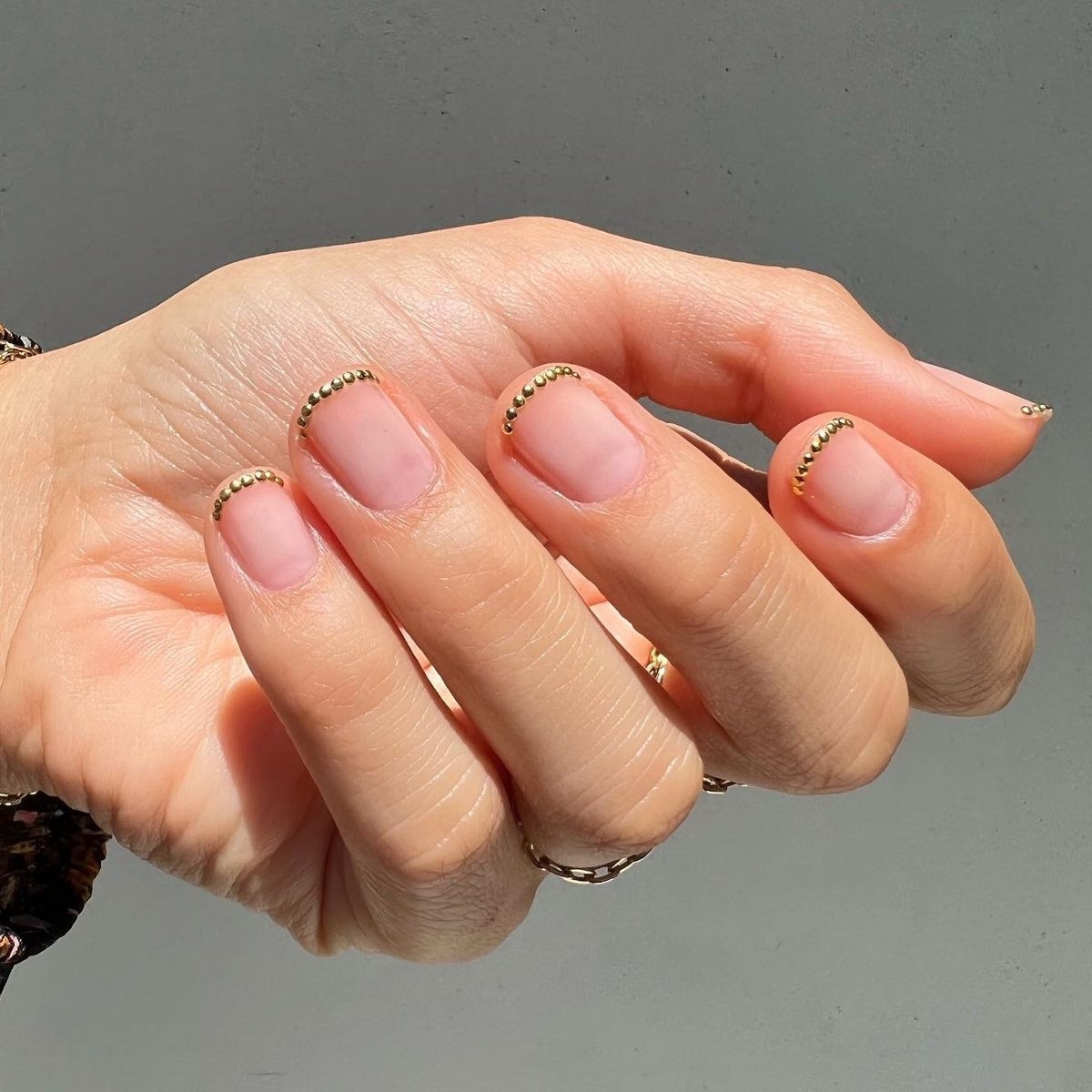 17 Gold Nail Ideas That Always Look Chic From Manicurists Who What Wear 17 Gold Nail Ideas That Always Look Chic From Manicurists Who What Wear