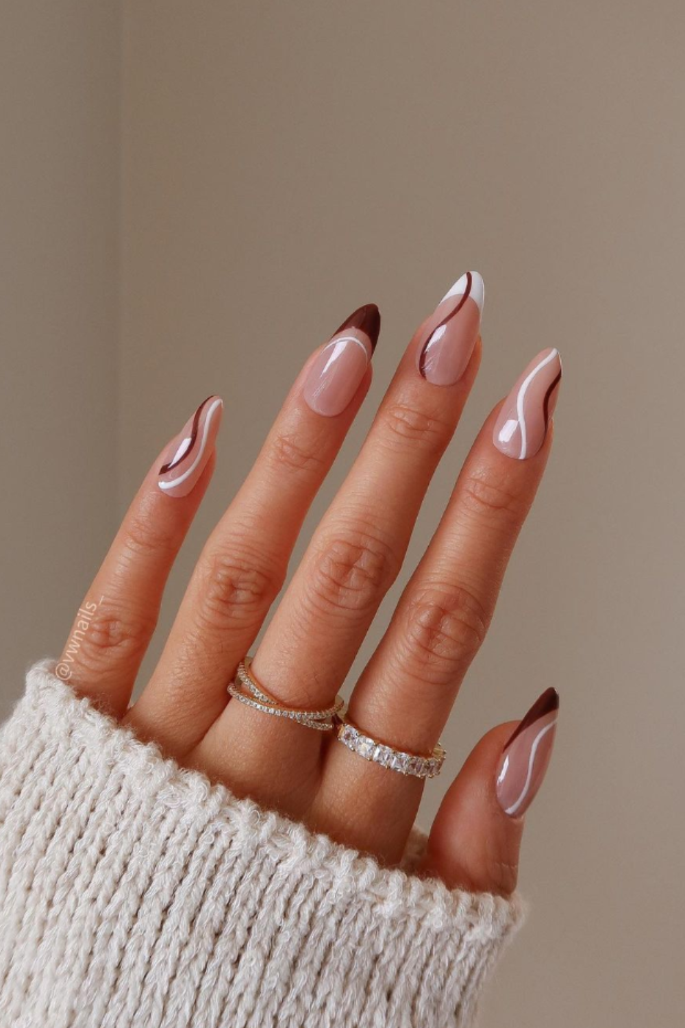 aesthetic nail inspo