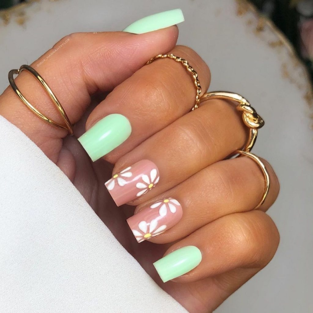 pastel nails inspo