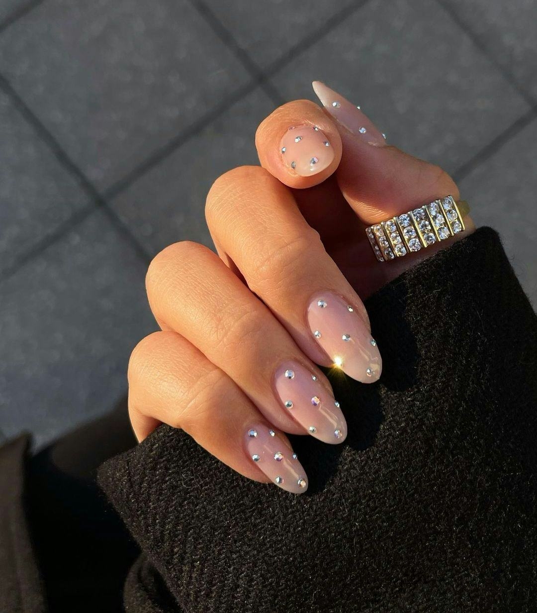 classy edgy almond nail designs