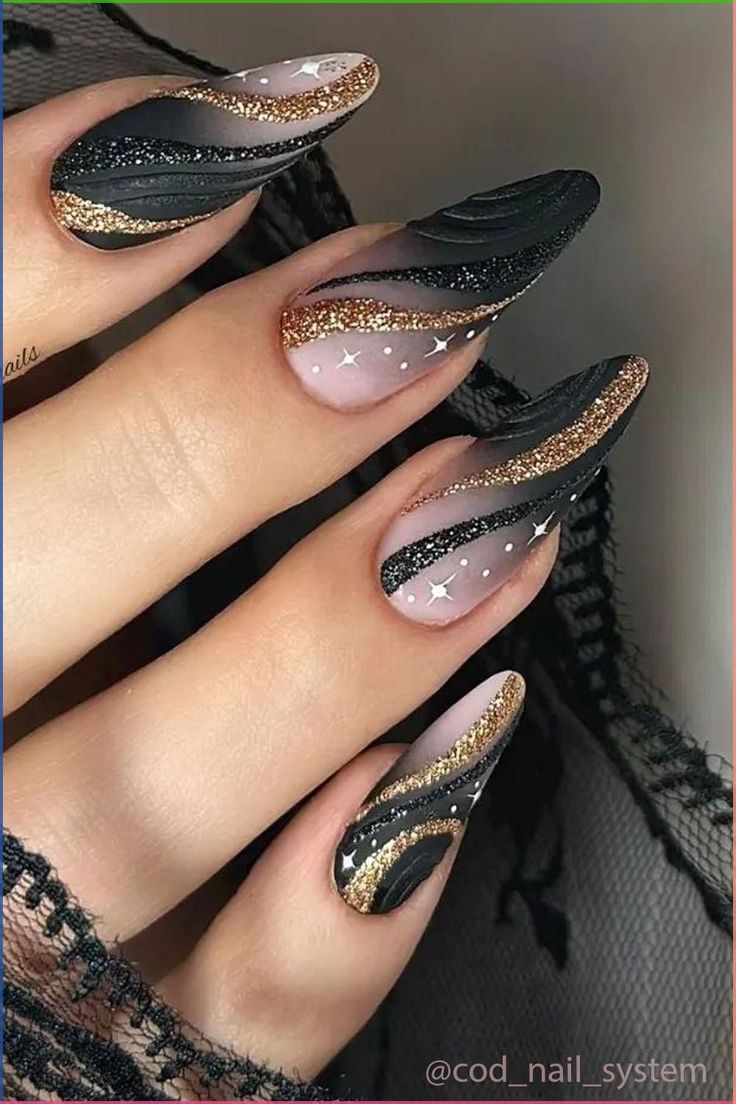 black and gold nail inspo