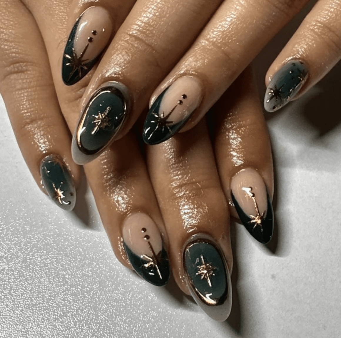 24 Stunning Forest Green Nail Designs For A Fall Makeover Nailz In Bloom