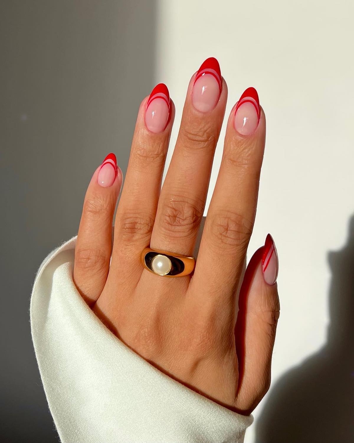 25 Elegant And Expensive Looking Almond Shaped Nail Designs Who What Wear