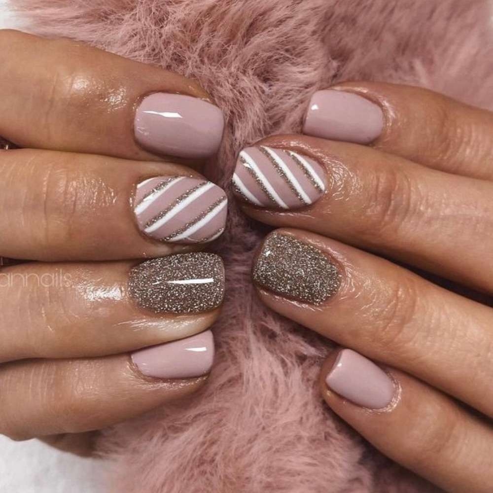25 Winter Wonderland Nail Designs You Will Love Social Beauty Club