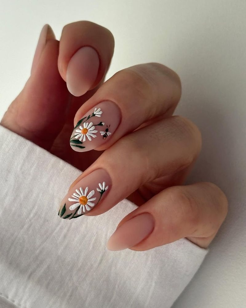 27 Minimalistic And Simple Flower Nail Art Designs Nails For Confidence 27 Minimalistic And Simple Flower Nail Art Designs Nails For Confidence