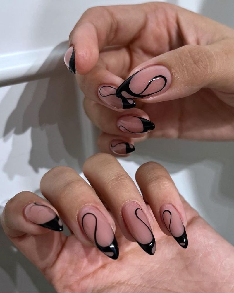 nail inspo black french tip