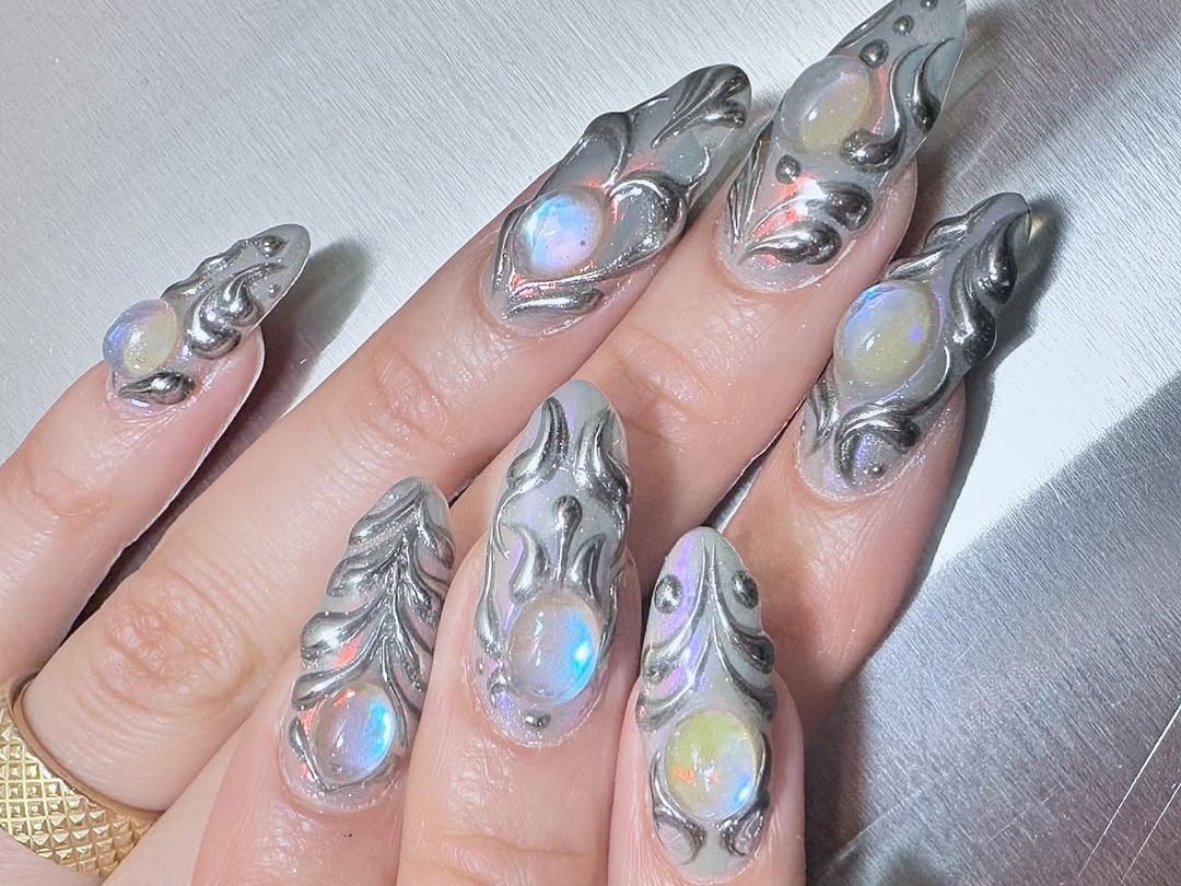 30 Sparkling Nail Ideas To Help You Ring In The New Year Vogue