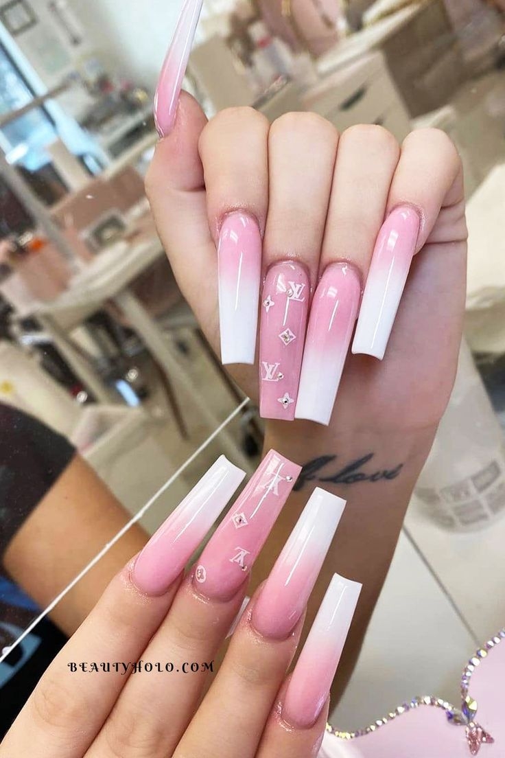 31 Best Pink Acrylic Nails Design