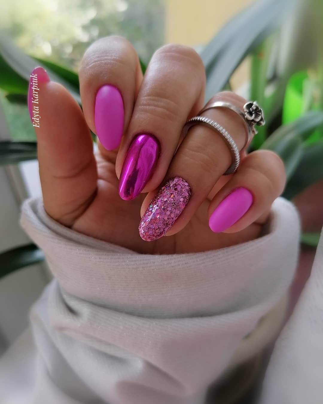 32 Stunning Pink Nail Art Ideas With Glitter