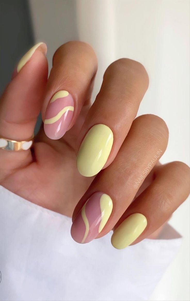 32 Stunning Swirl Nail Art You ll Flip For 2022 Mycozylive