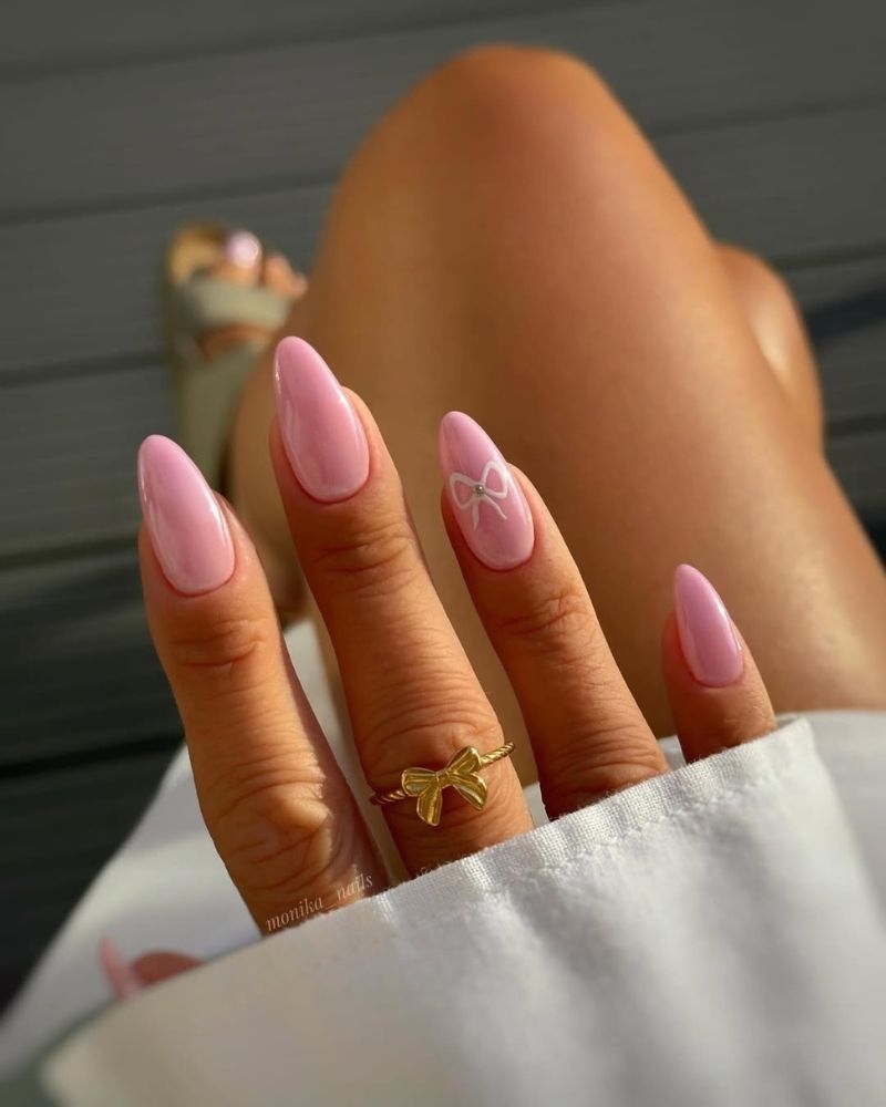nails with bow design