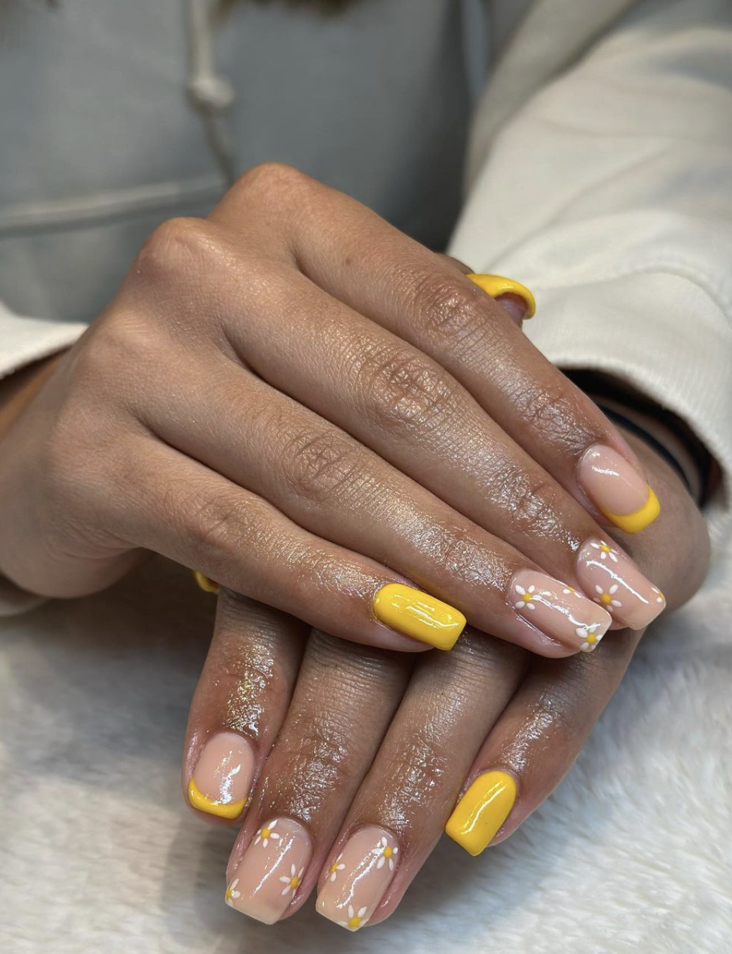 yellow nails design yellow nails design