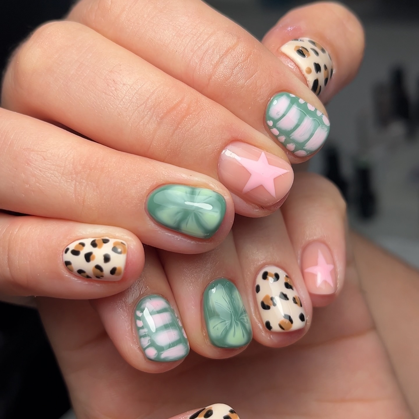 simple cute nail inspo