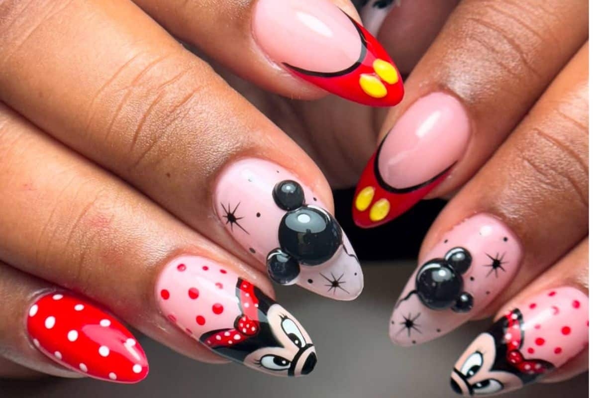 40 Magical Disney Nail Art Designs Ideas For Your Next Disneyland Trip Scratch