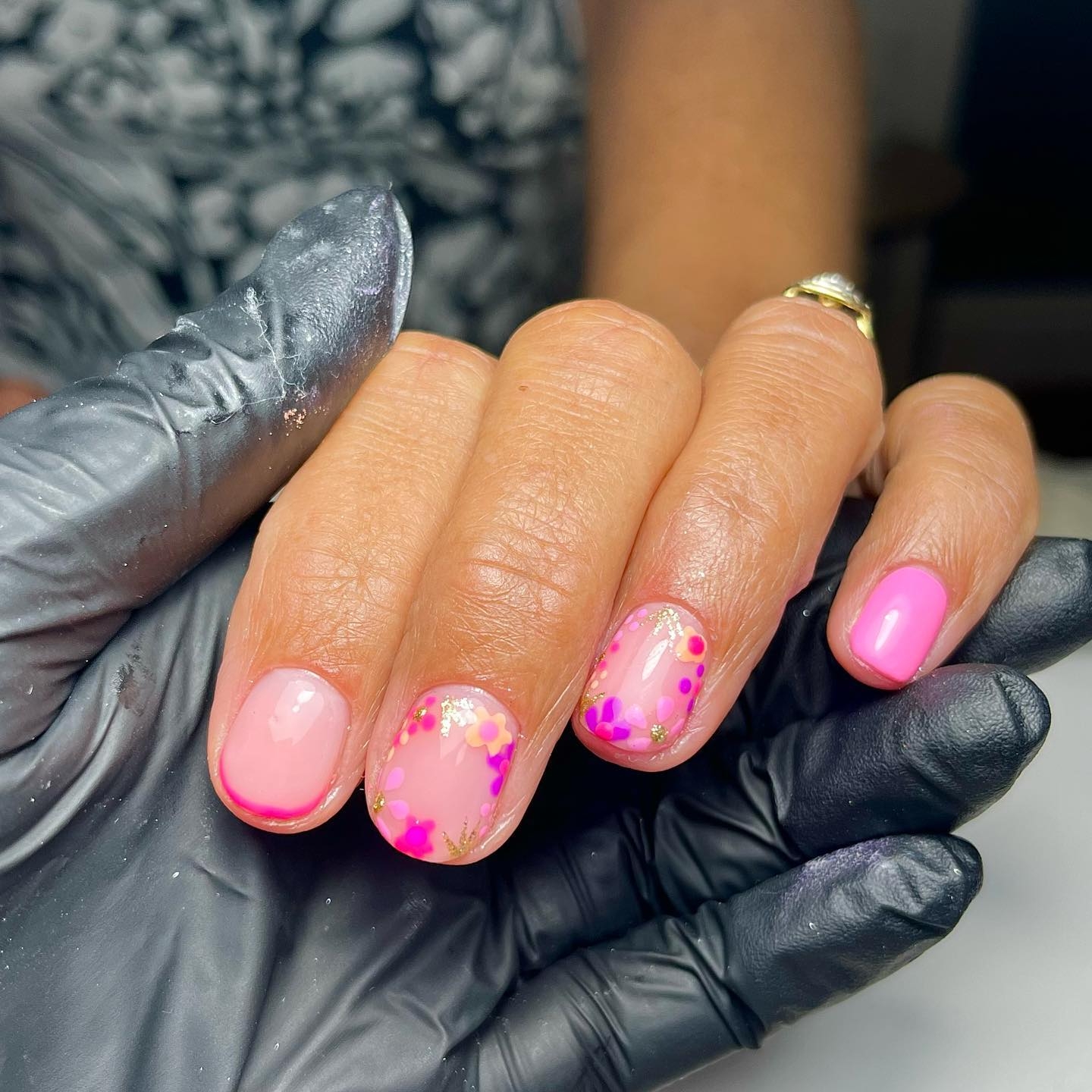 trendy summer pink nail designs