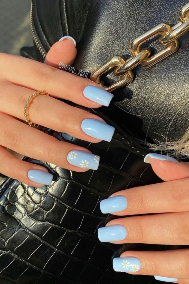 46 Best Blue Nail Designs To Copy For The Summer Atinydreamer