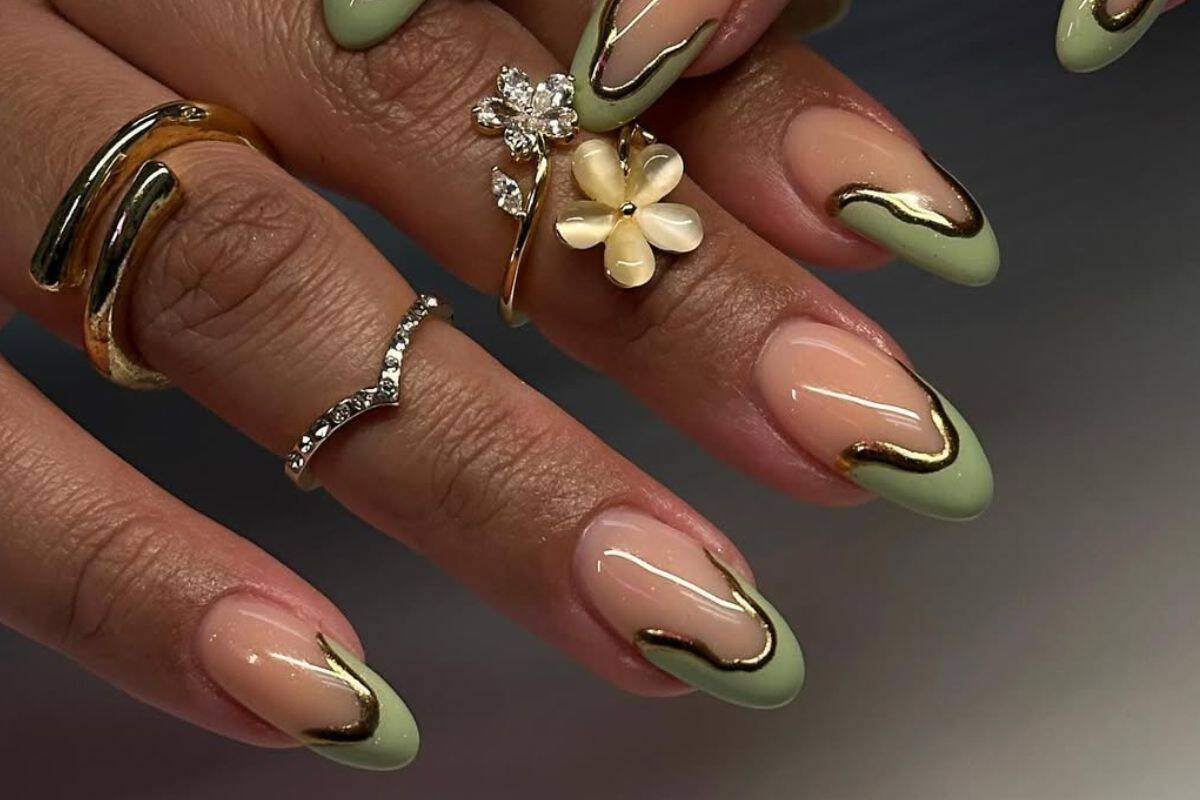 55 Green Nail Designs That Are Trending Right Now Scratch
