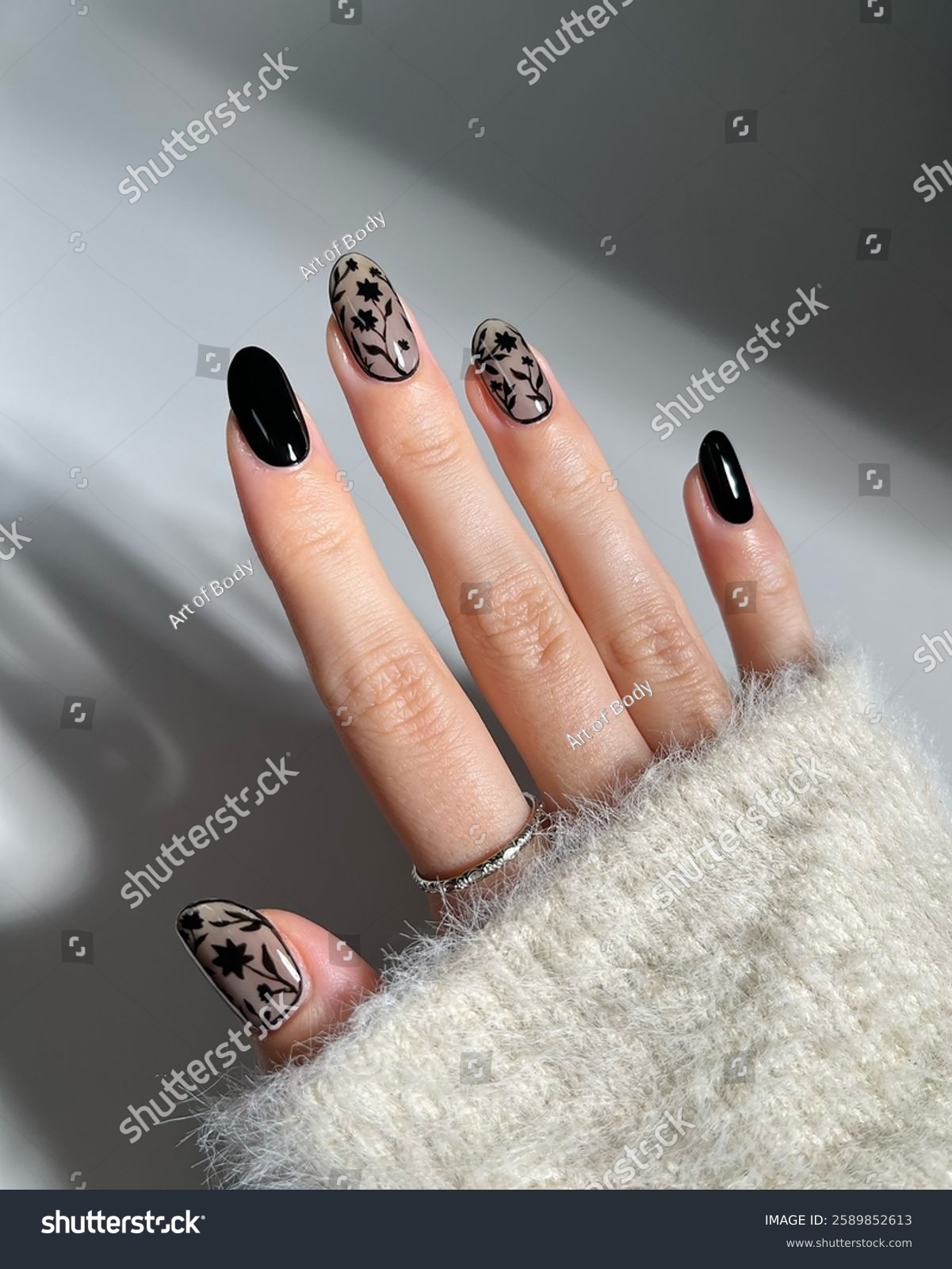 79 Edgy Black Nail Designs Royalty Free Images Stock Photos Pictures Shutterstock