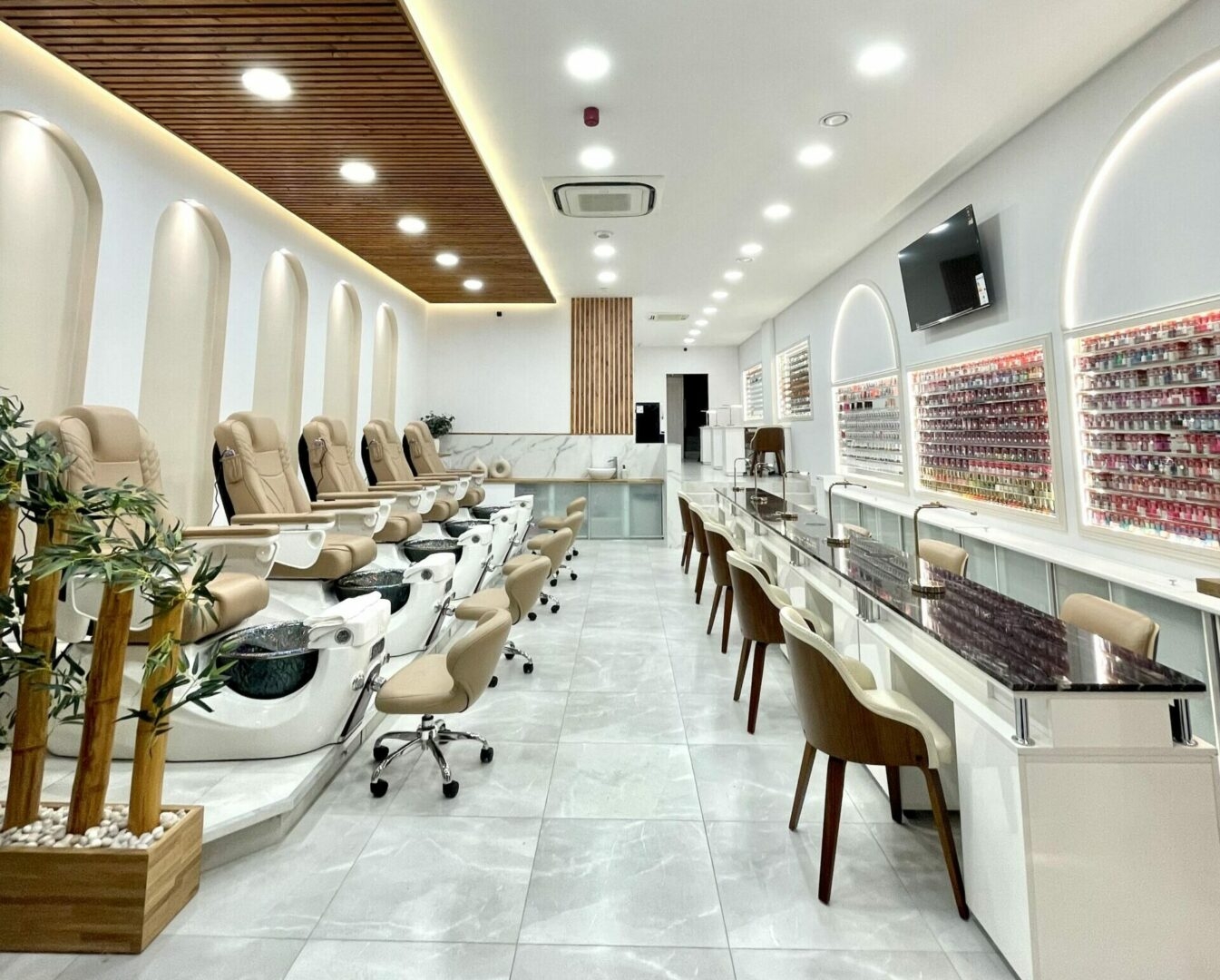 About Unique Nails Beauty