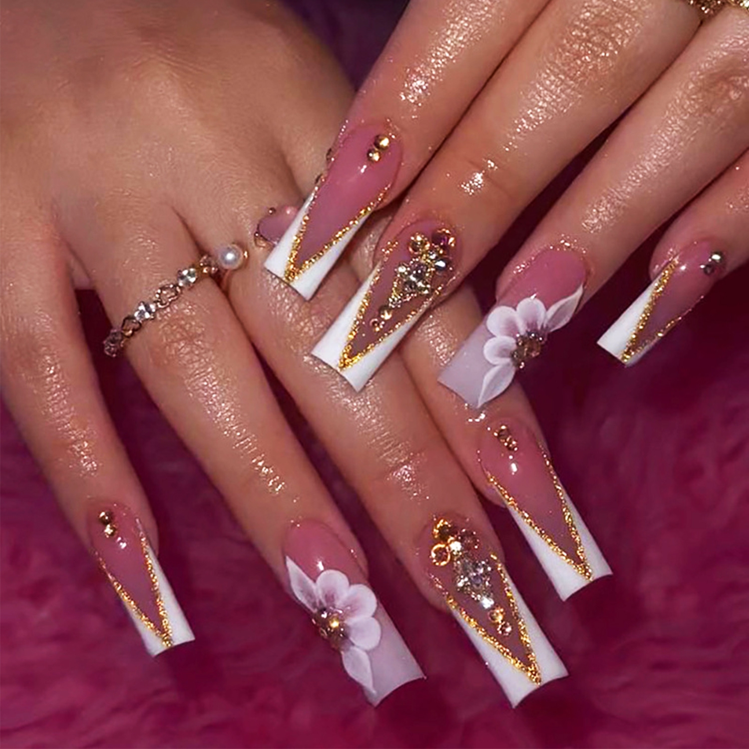 Amazon Light Luxury V French Tips Press On Nails With Rhinestones Designs Glossy Glitter Medium Coffin Length Fake False Nails Full Cover Acrylic Nails X Glue Stick On Artificial Fingernails For Women Girls 
