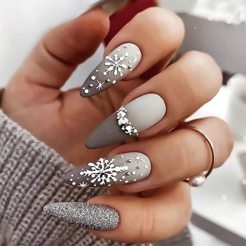 gray nails with design