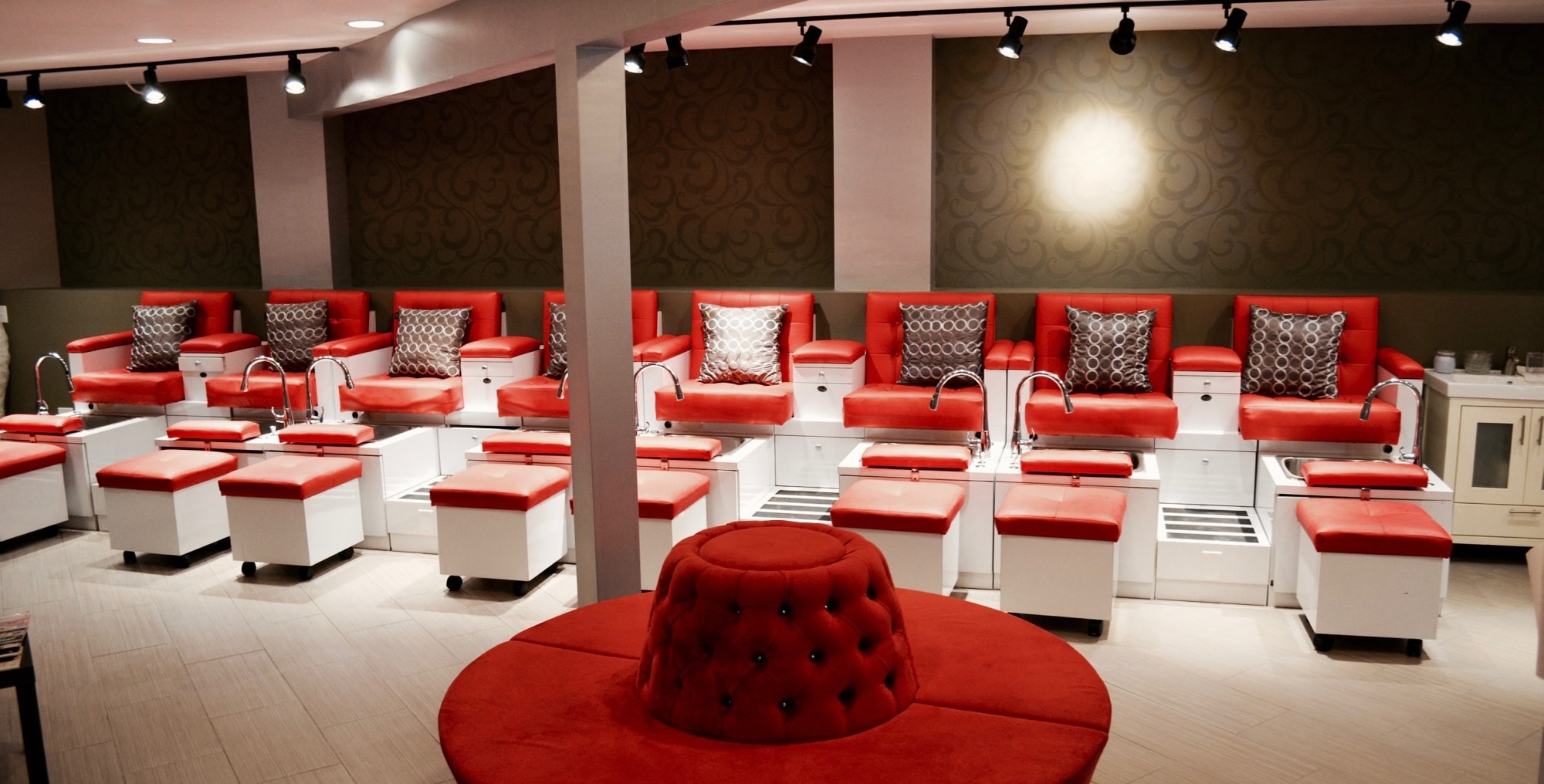 Apollo Nails Spa