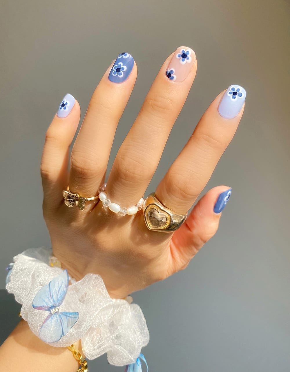 Blue On Blue Flower Nail Art Designs Lulus Fashion Blog