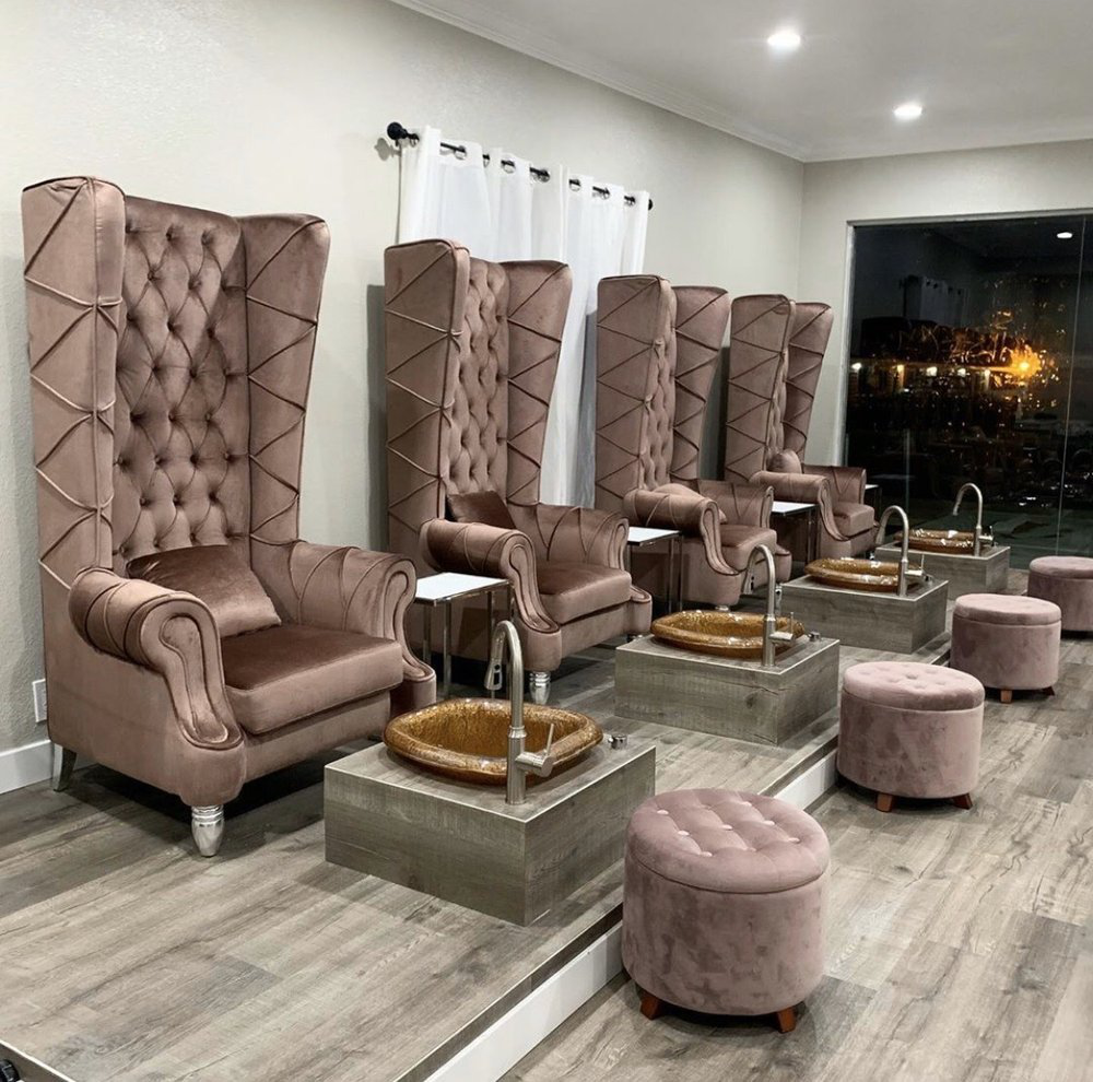 Blush Nail Bar