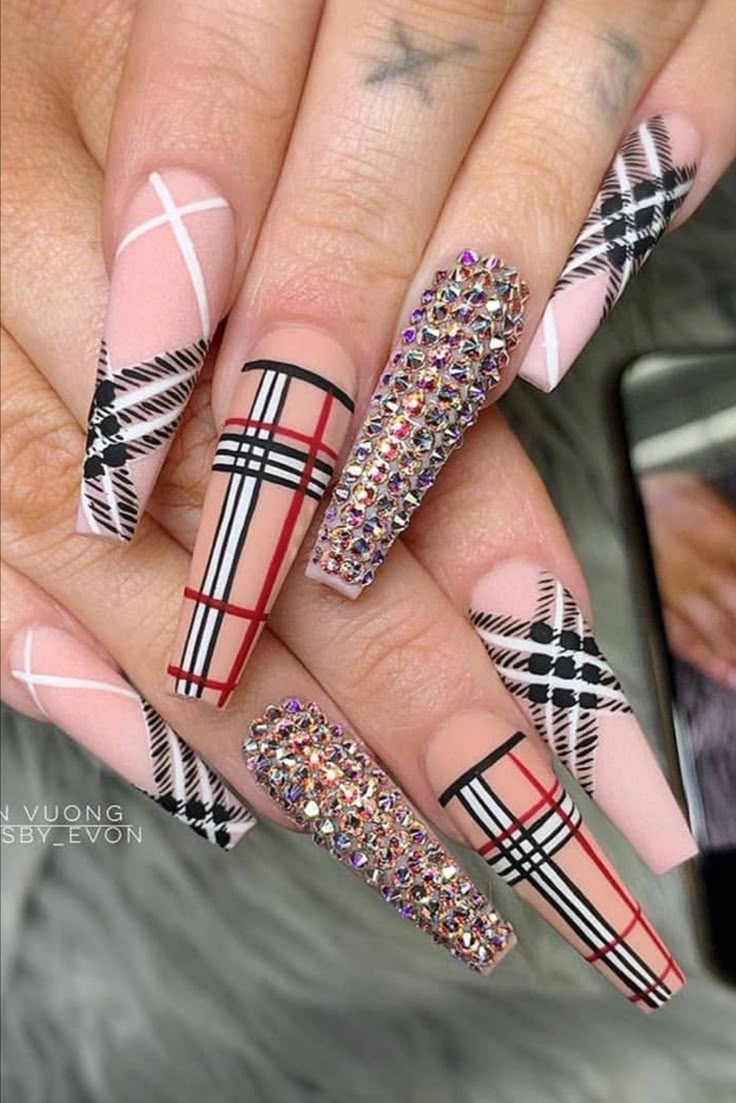 burberry nail design