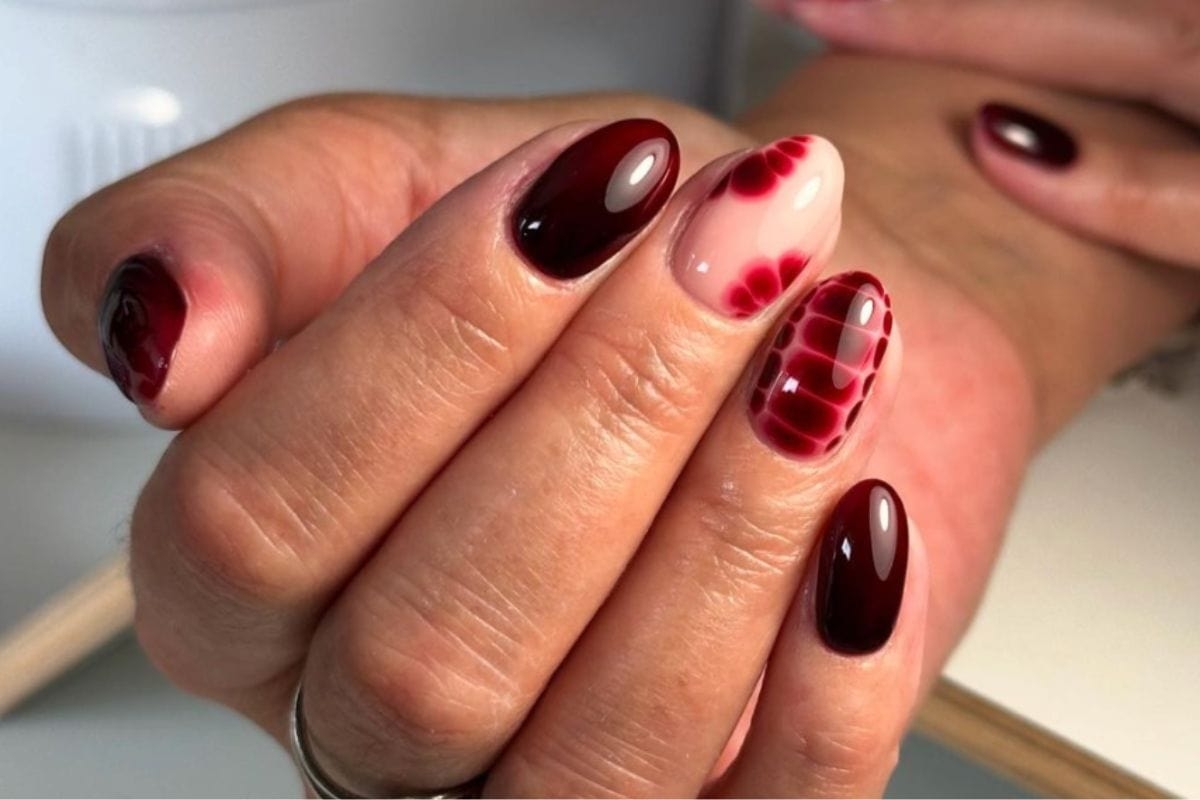 Burgundy Nails Are Trending Here s 16 Manicures For Inspiration Scratch