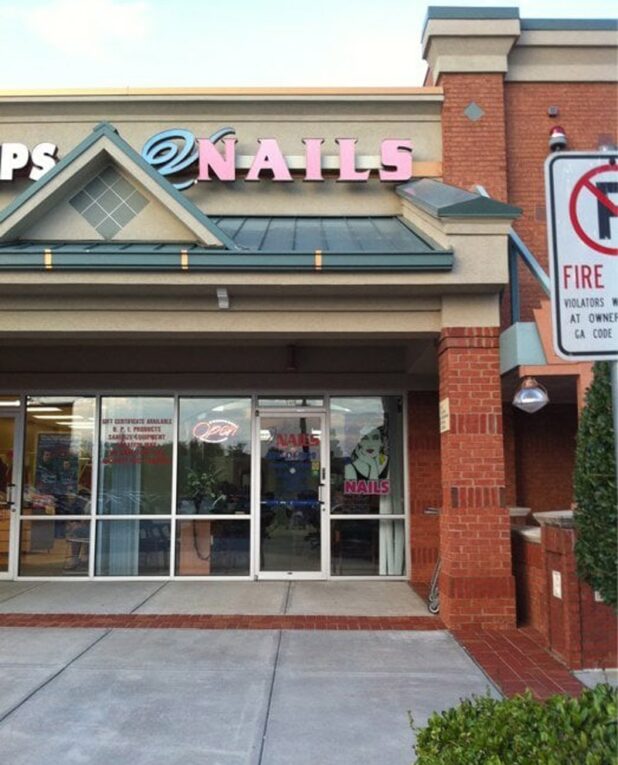 V Nail Salon