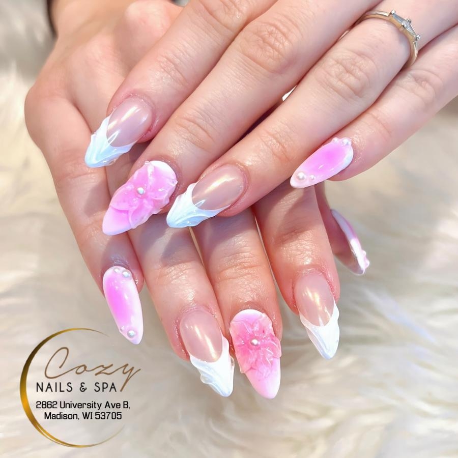 Cozy Nails Spa University Station Shopping Mall