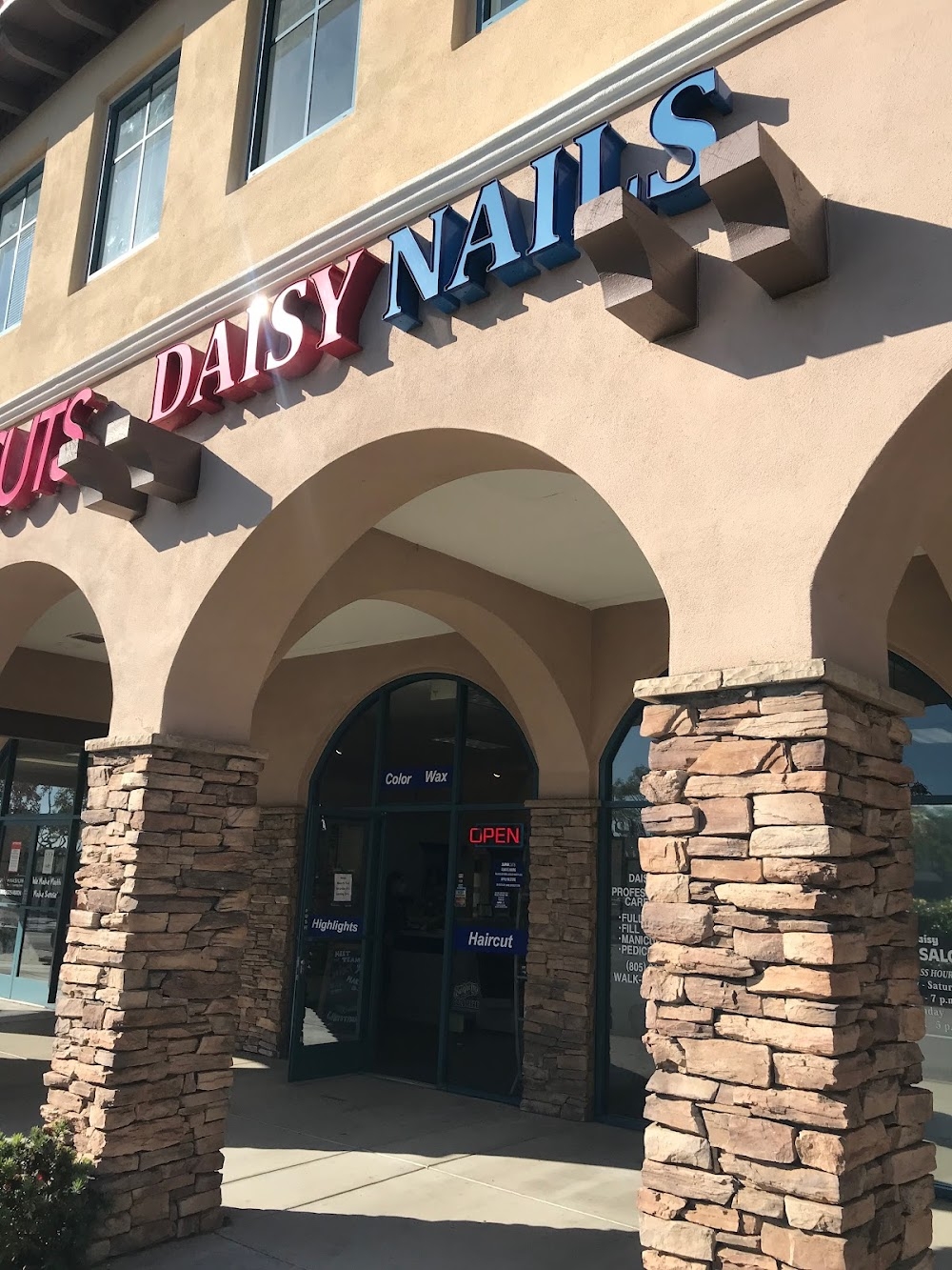 Daisy Nail Salon Reviews Photos Phone Number Updated September 2025 Cosmetics Beauty Supplies In Montalvo Hamlet San Buenaventura Ventura City Wheree