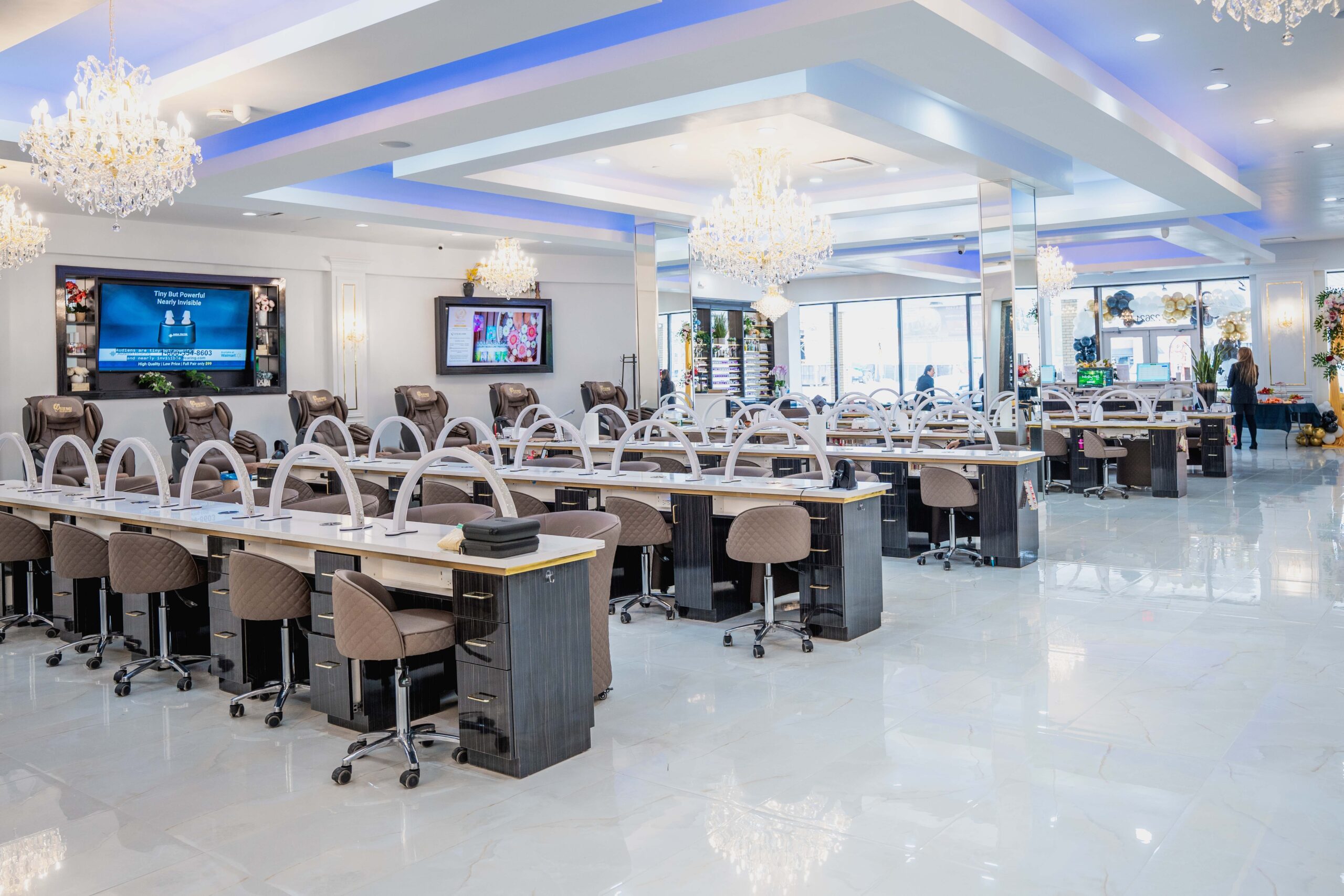Deluxe Nail Salon Spa