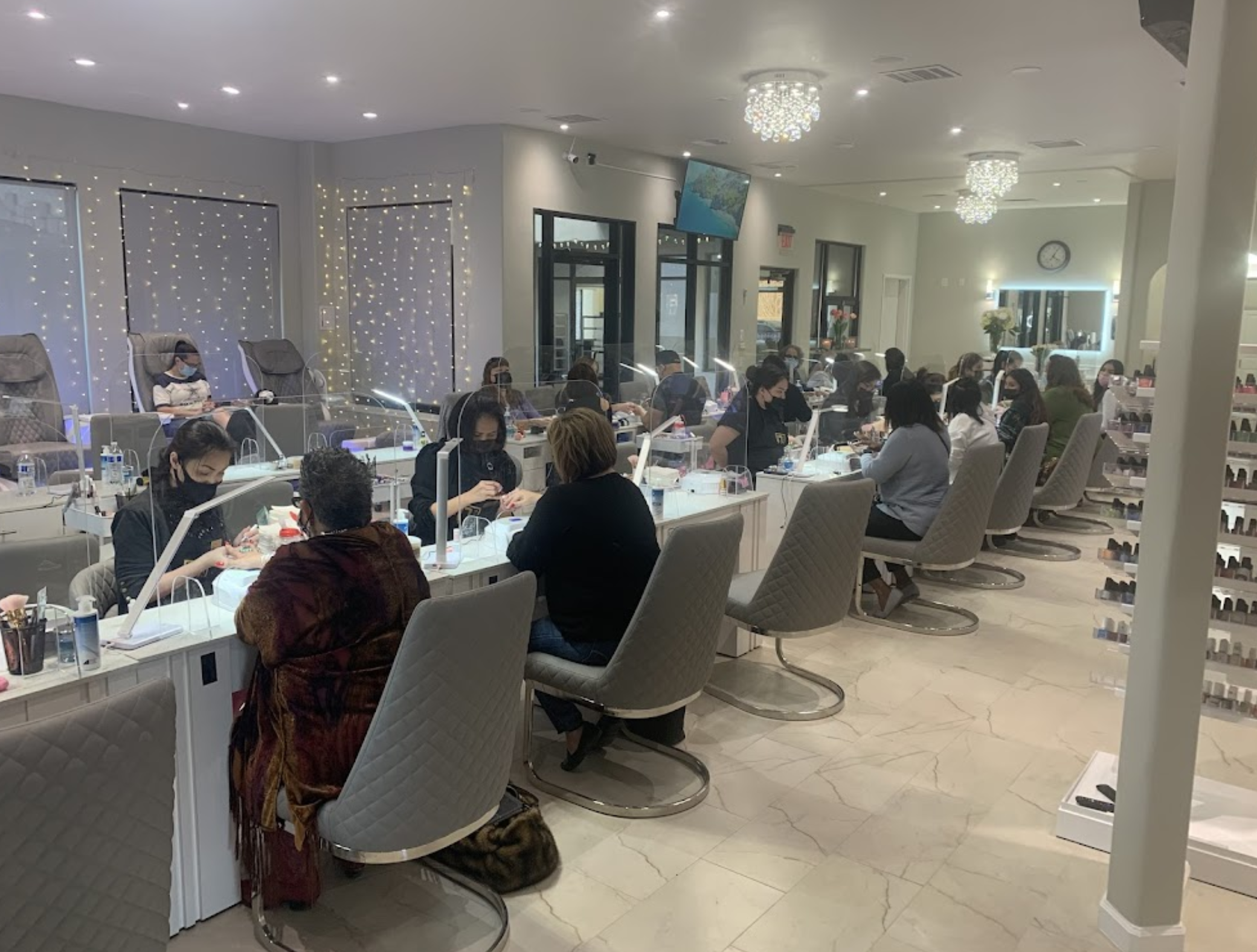 Demi s Salon Boutiques