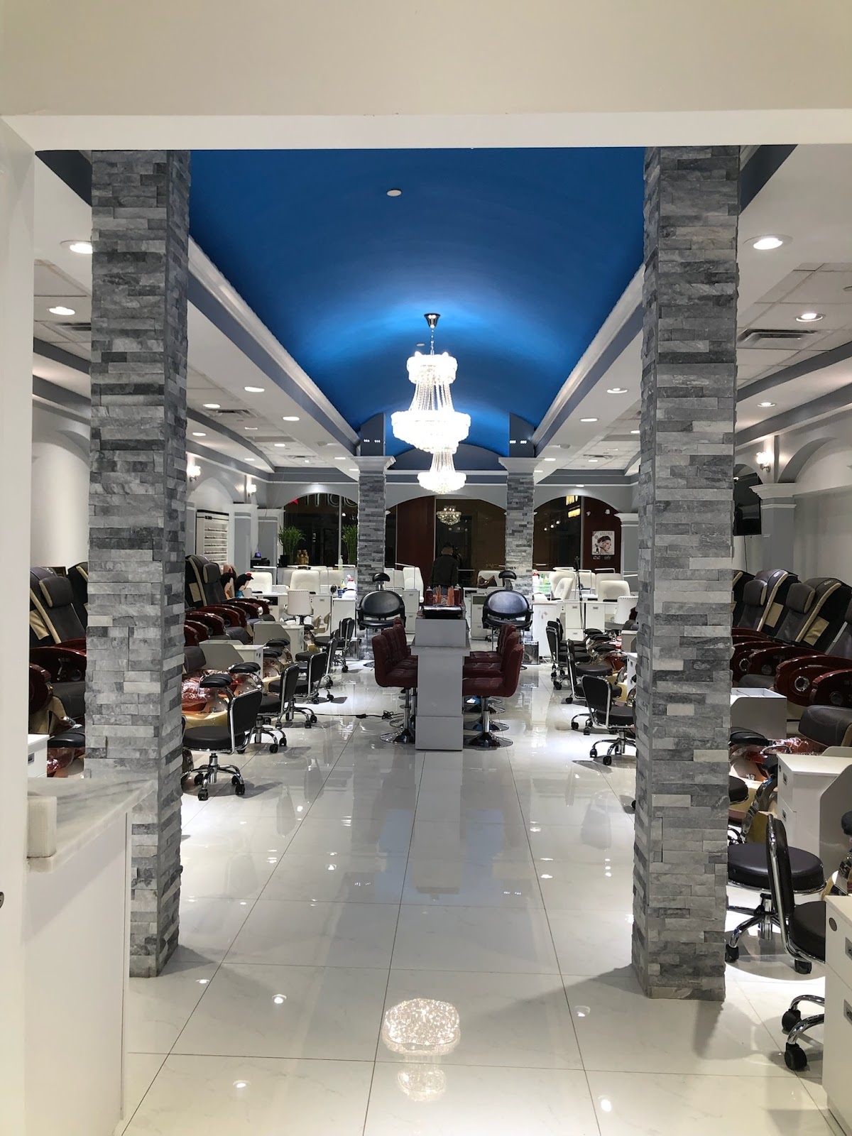Diamond Nails Spa