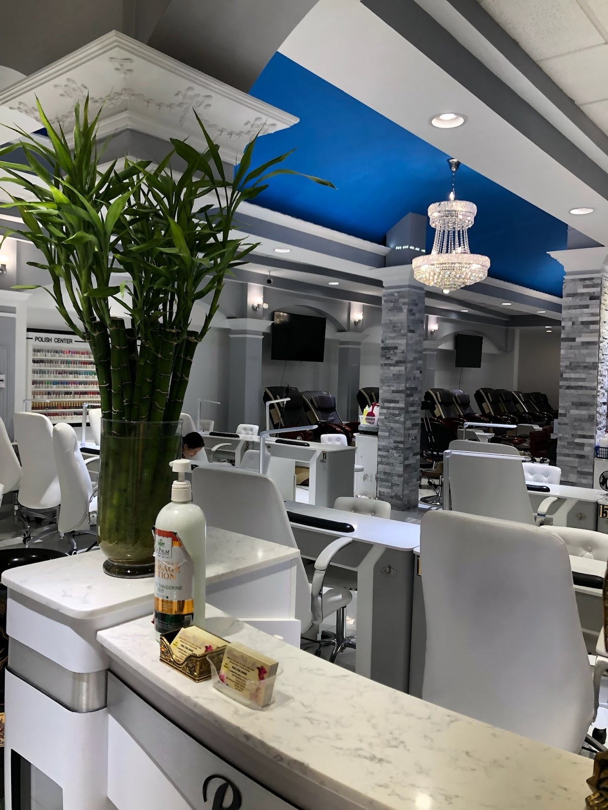 Diamond Nails Spa