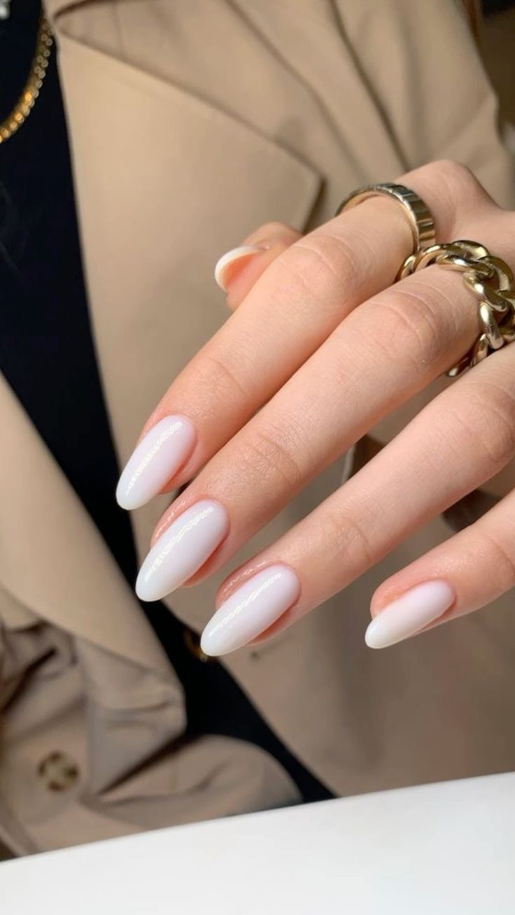 ELEGANT WHITE NAILS