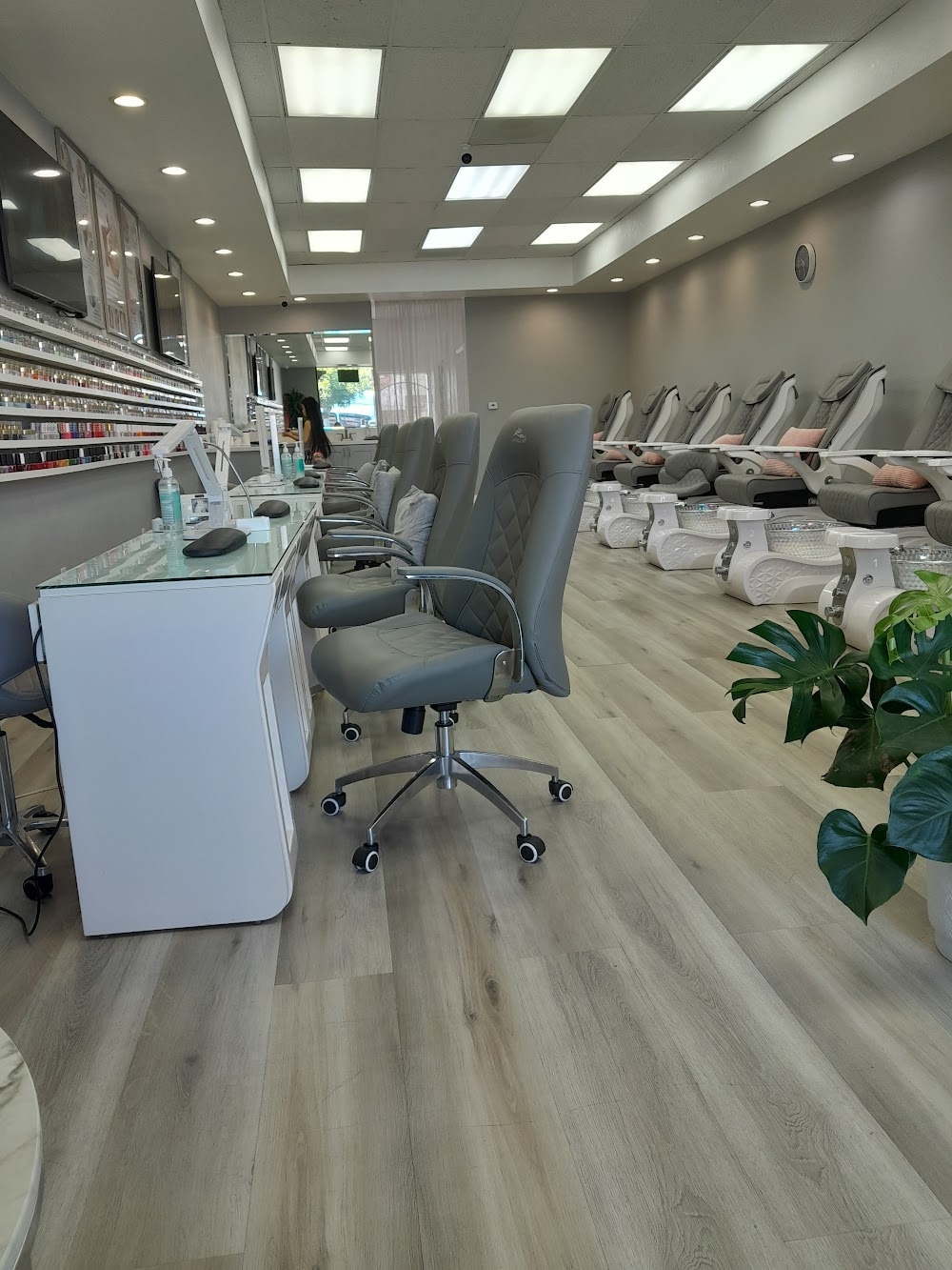Envy Nail Bar Reviews Photos Phone Number Updated July 2025 Cosmetics Beauty Supplies In Garden Grove City Orange County CA Wheree