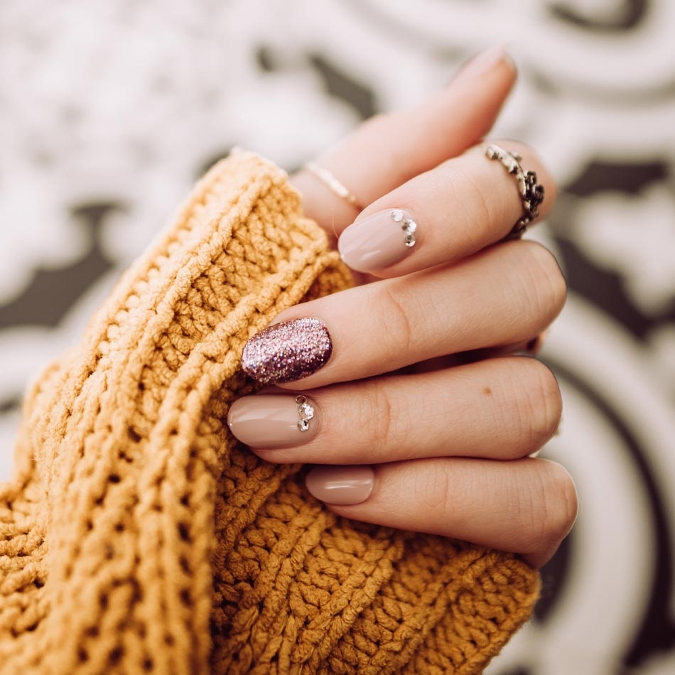 Fall Nails Cute Simple Manicure Inspo For Fall Styled To Sparkle