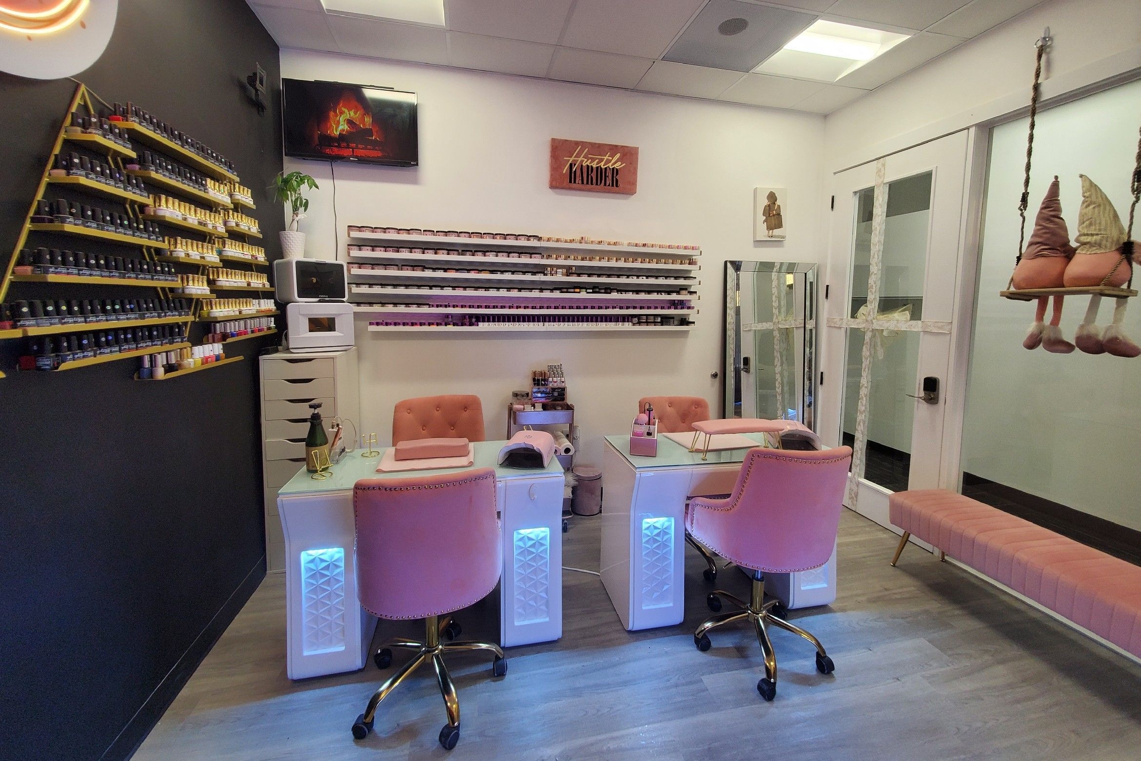 GLAM HOUSE NAILS BY SANDY BERNAL Edgewater Book Online Prices Reviews Photos GLAM HOUSE NAILS BY SANDY BERNAL Edgewater Book Online Prices Reviews Photos