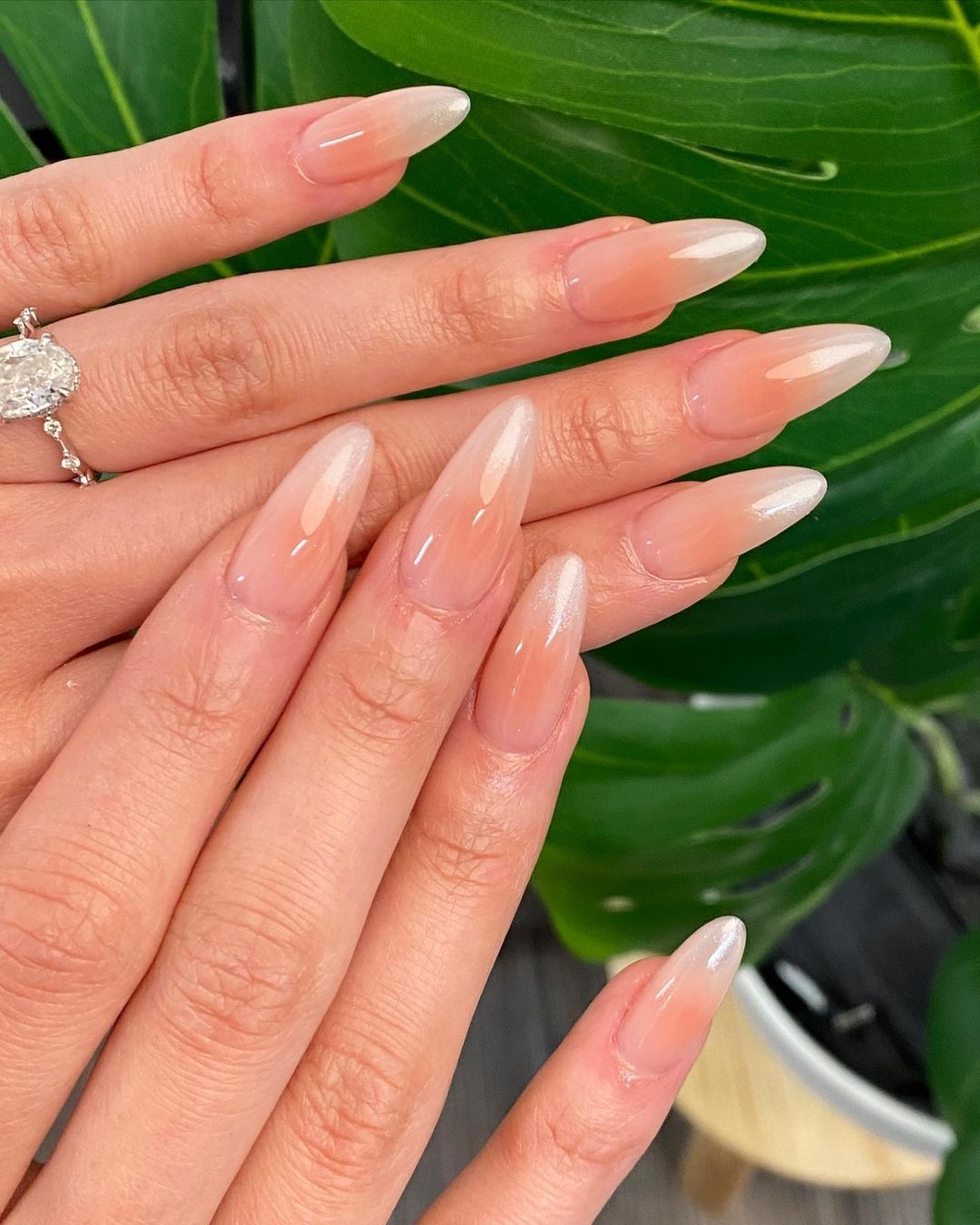 Glazed Aura Nails Are The Latest Chrome Manicure Trend See Photos Allure