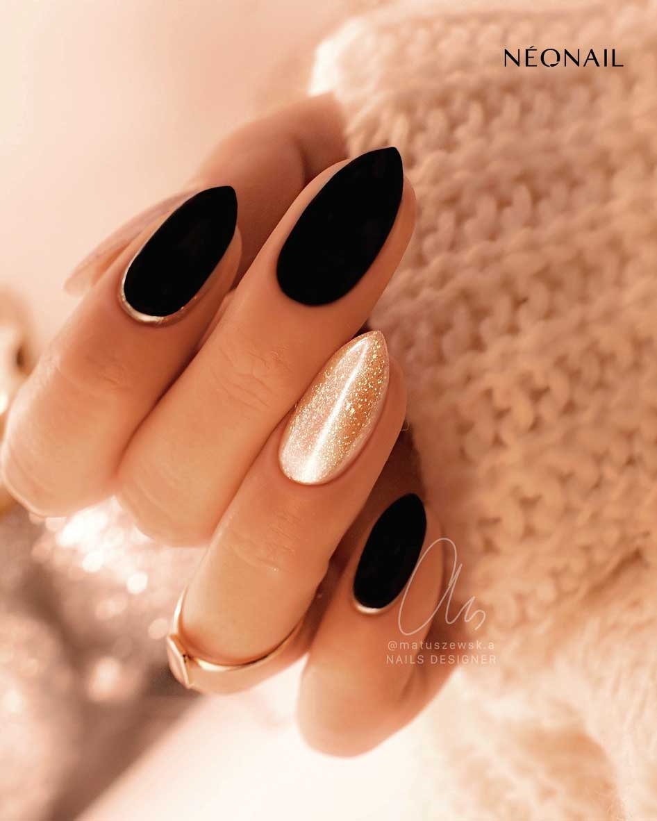 black and gold nail design