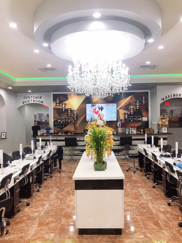 Grand Lux Nails Spa Lounge