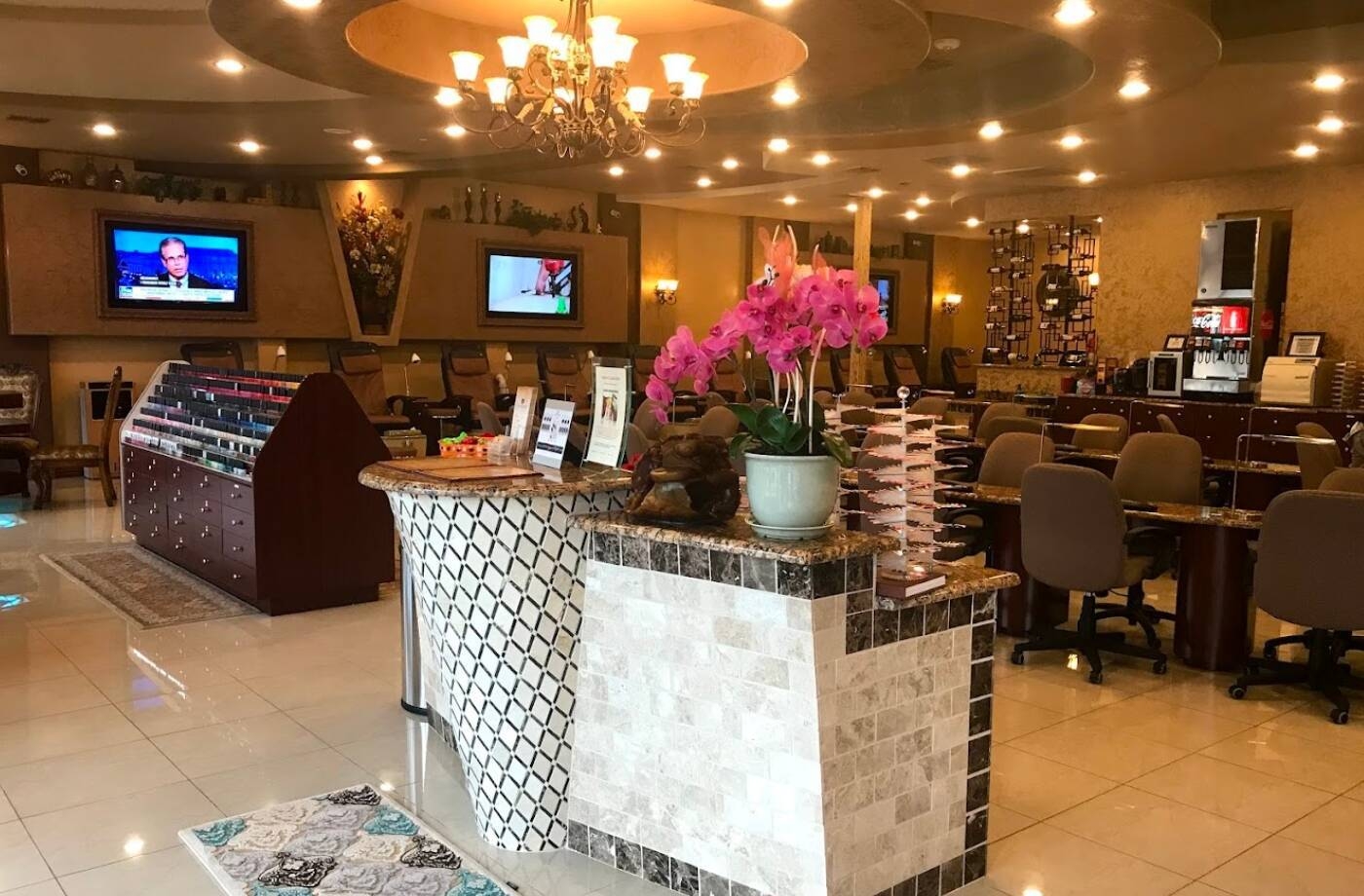 GrandLux Nail Salon Main Street Village