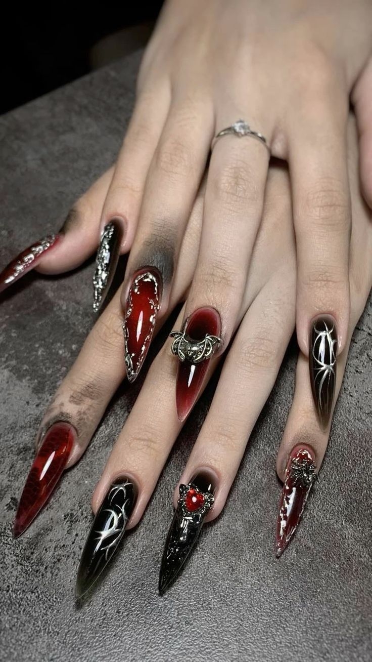 Halloween Nail Inspo
