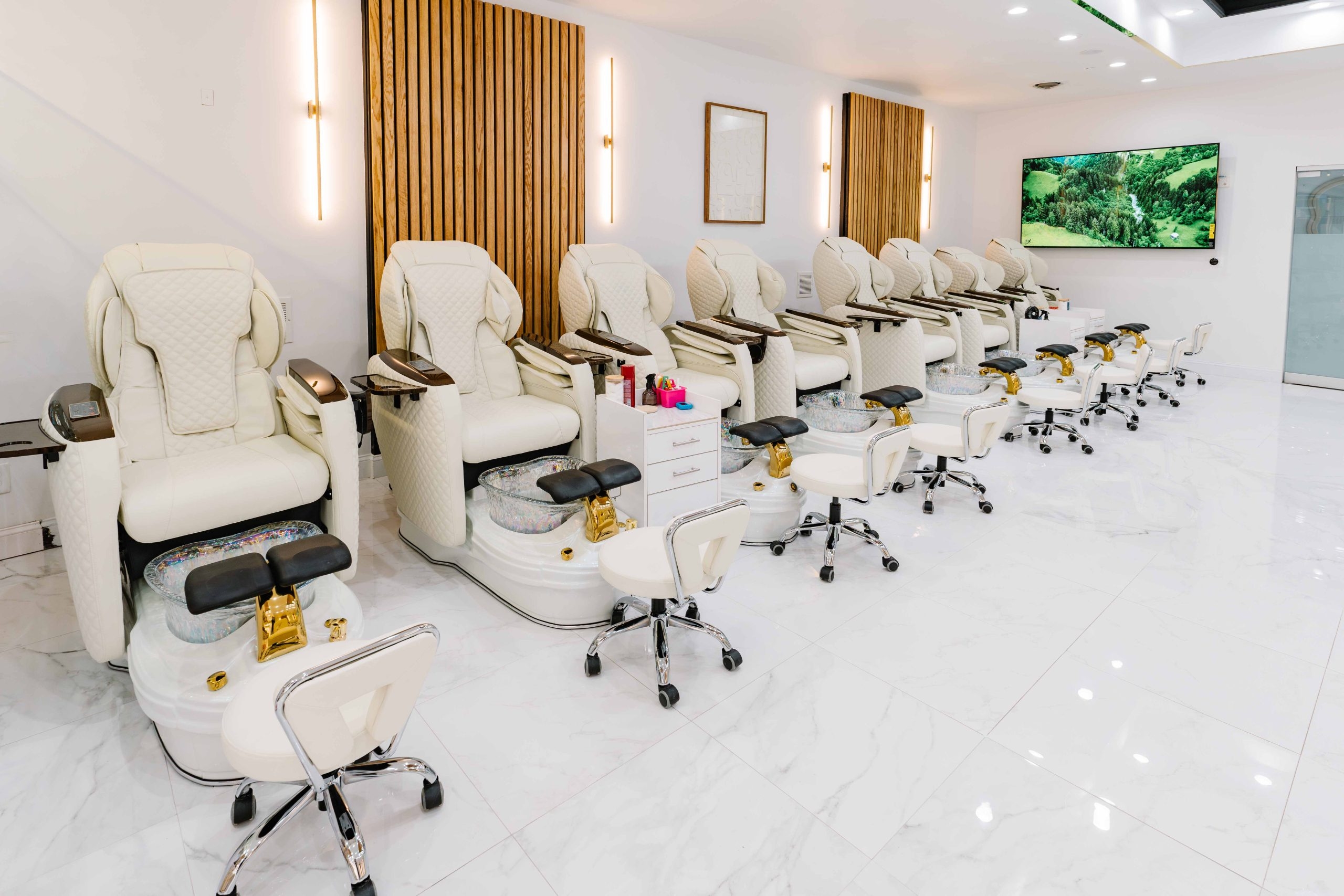 Home NAIL LAB Luxury Nail Bar NC 27615